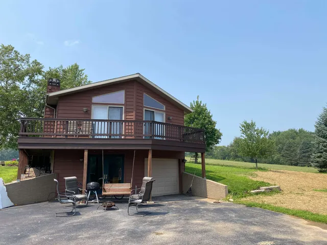 $349,900 | 12-199 Willow Court, Lake Carroll, IL 61046