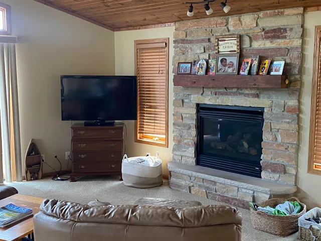 $349,900 | 12-199 Willow Court, Lake Carroll, IL 61046