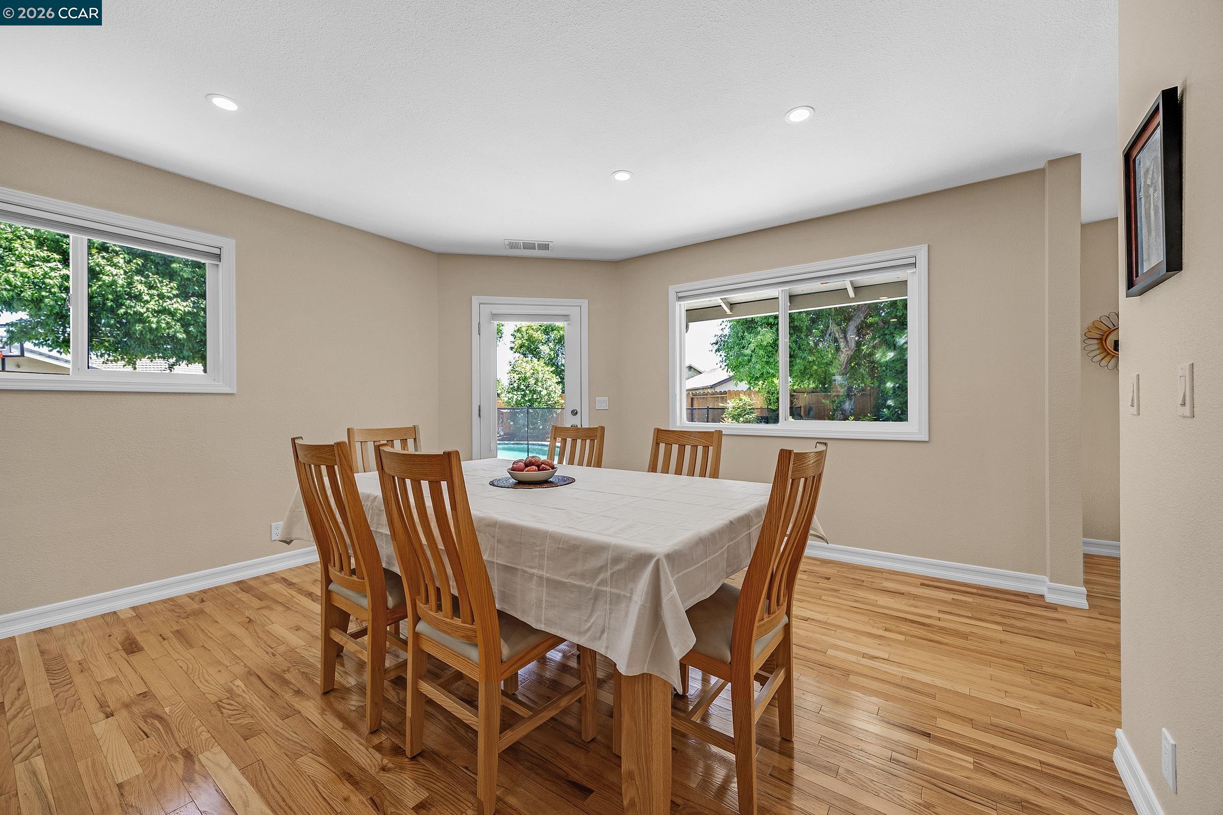 8 Bath Court San Ramon, CA 94583 - Photo 18 of 43