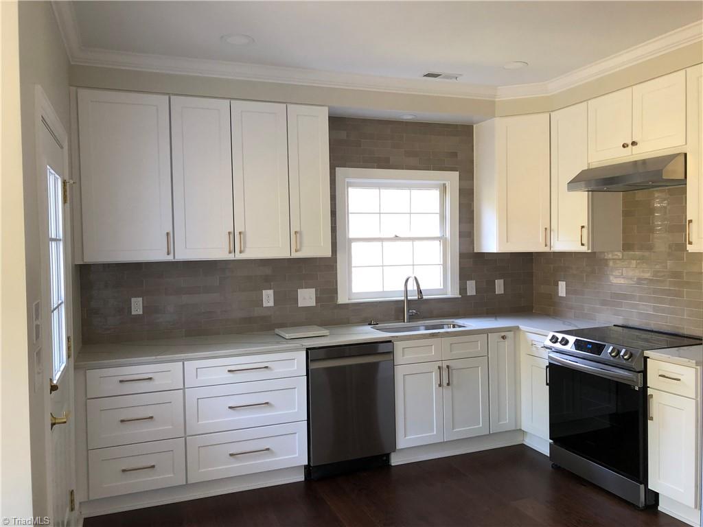 1209 Stadler Ridge Road Winston-Salem, NC 27106 - Photo 8 of 28 Kitchen