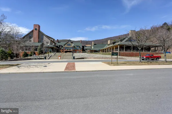 $279,000 | 13842 Trailside Lane, Unit 25, Mercersburg, PA 17236