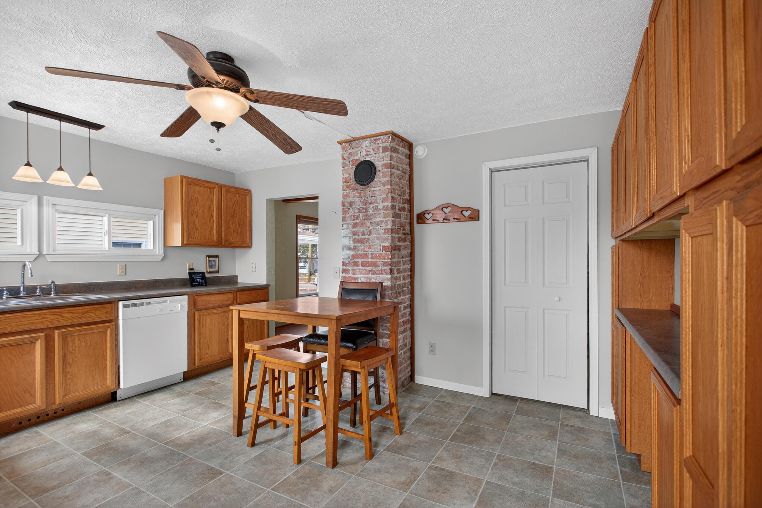 330 Grand Street Springport, MI 49284 - Photo 6 of 44 003_0N0A8548