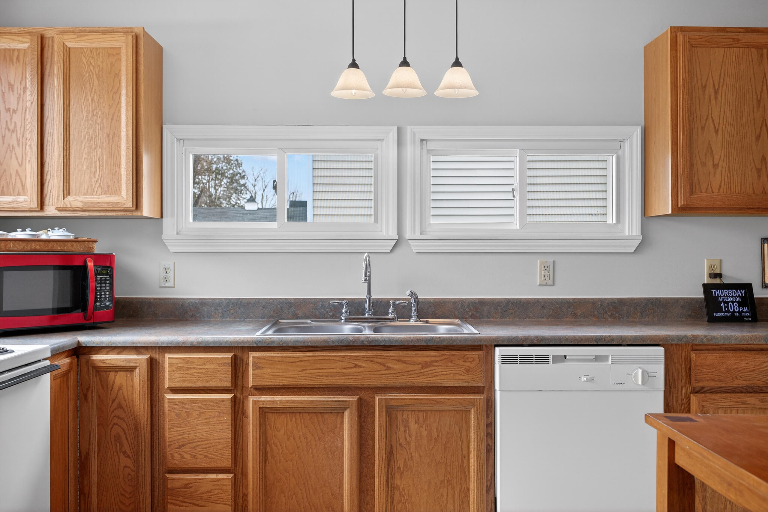 330 Grand Street Springport, MI 49284 - Photo 7 of 44 005_0N0A8555