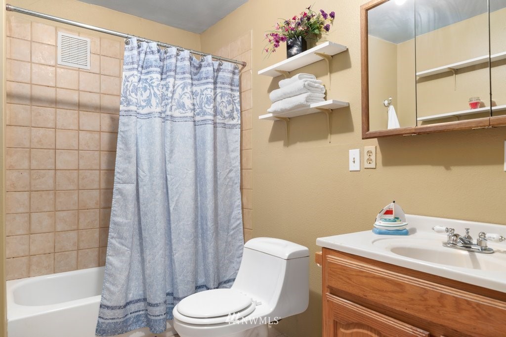 3765 South Amble Road Langley, WA 98260 - Photo 13 of 38 Gallery Image 13