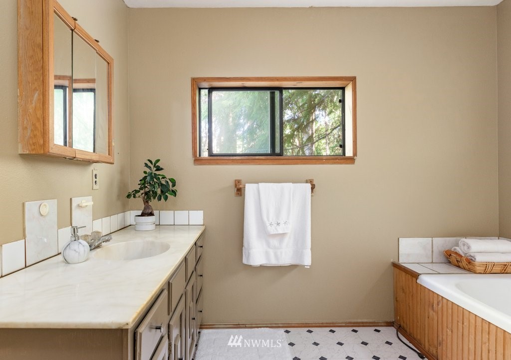 3765 South Amble Road Langley, WA 98260 - Photo 32 of 38 Gallery Image 32