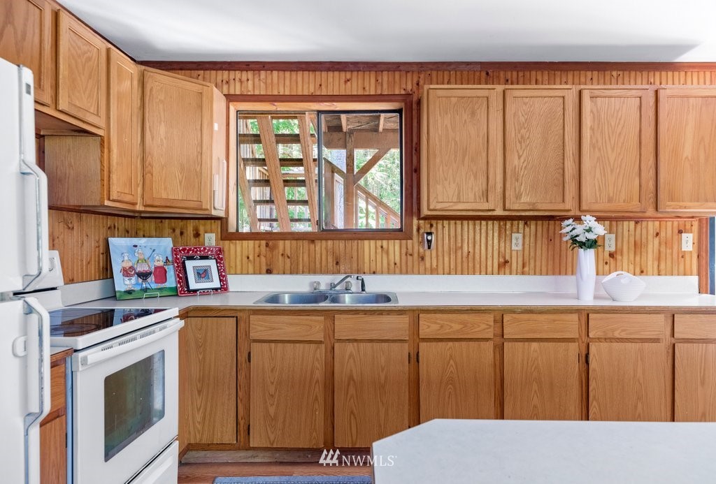 3765 South Amble Road Langley, WA 98260 - Photo 10 of 38 Gallery Image 10