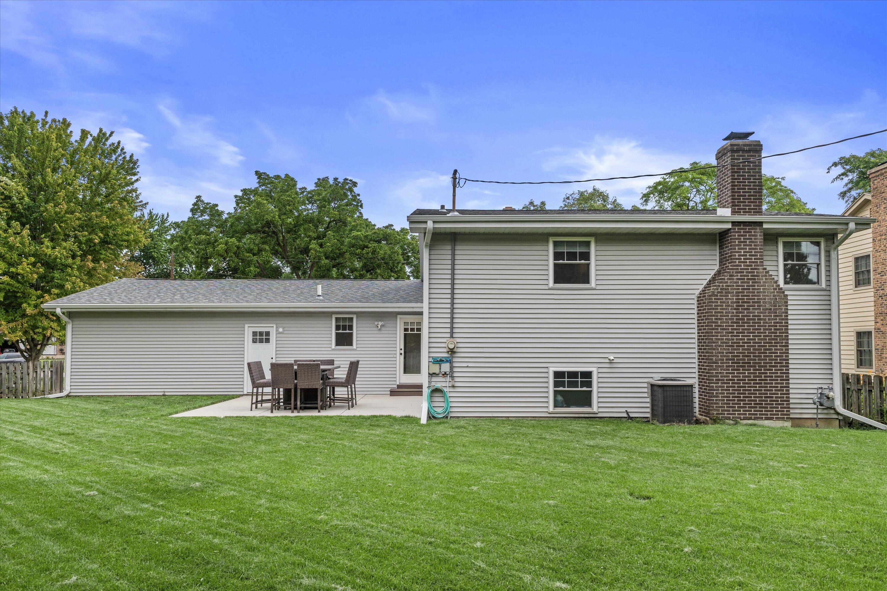 2430 Ruger Avenue Janesville, WI 53545 - Photo 33 of 36 12-LUKE8628