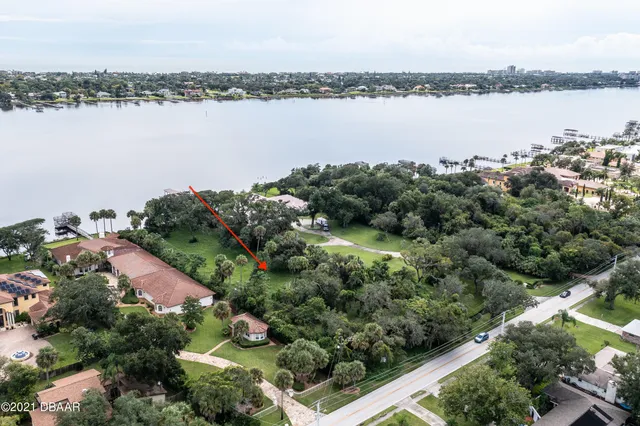 $1,590,000 | 825 North Beach Street, Ormond Beach, FL 32174