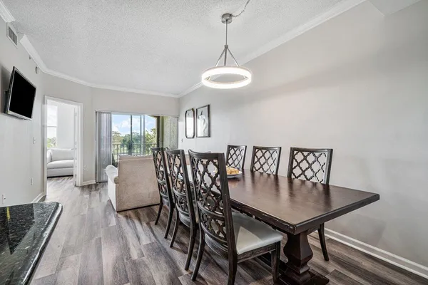 $3,100 | 2040 Greenview Shores Boulevard, Unit 223, Wellington, FL 33414