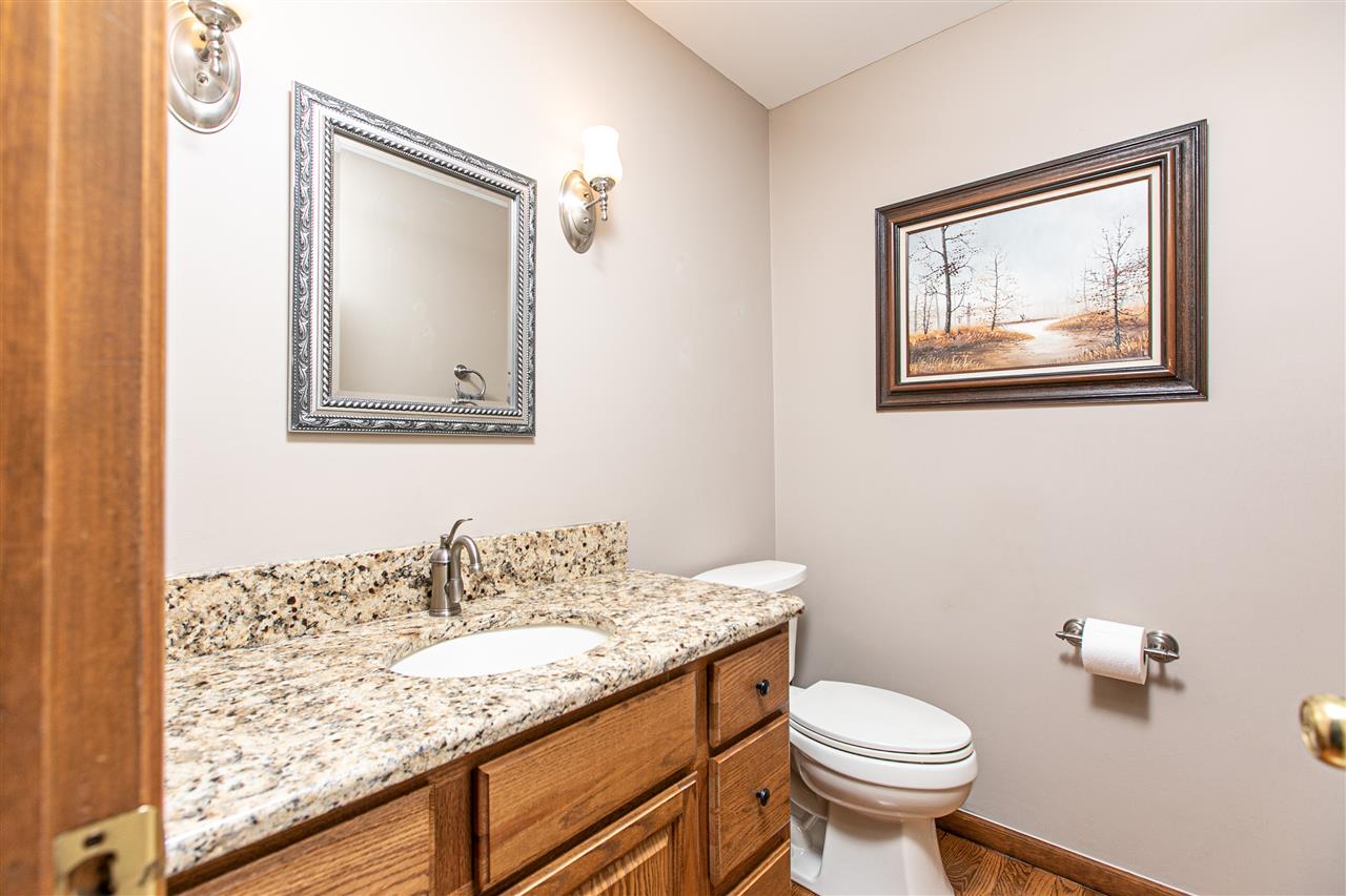 398 Cross Creek Boulevard Rochester, MI 48306 - Photo 18 of 42 50034531-17.JPG