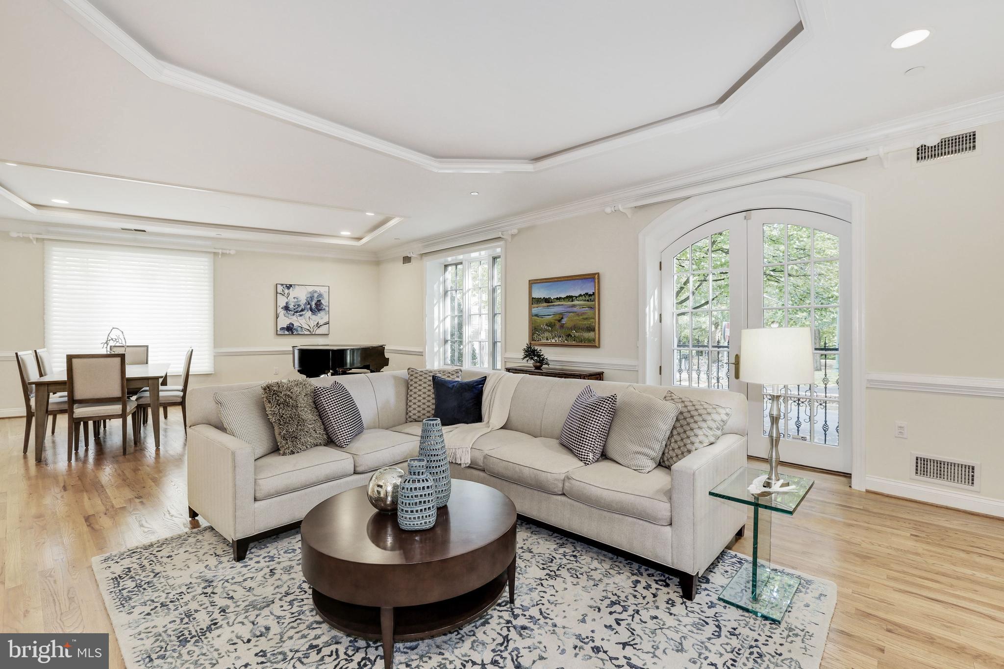 4600 Elm Street, Unit 4 Chevy Chase, MD 20815 - Photo 8 of 20