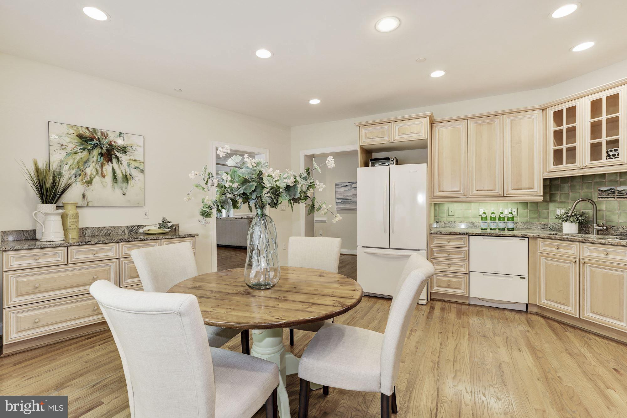 4600 Elm Street, Unit 4 Chevy Chase, MD 20815 - Photo 10 of 20