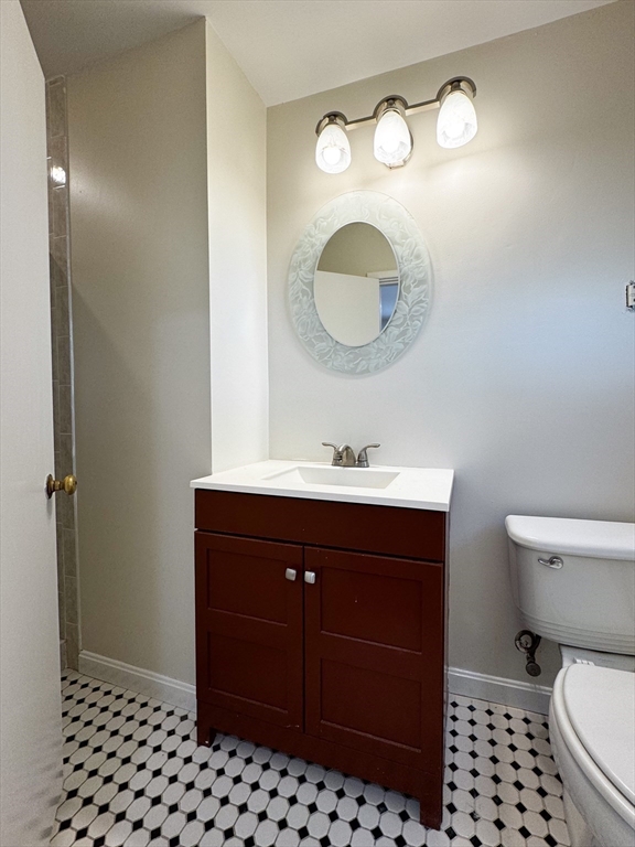 92 Woodcliff Road Brookline, MA 02467 - Photo 15 of 36