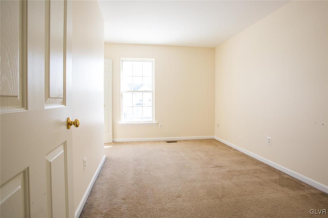 5329 Seip Road Bethlehem, PA 18017 - Photo 23 of 37 Gallery Image 23