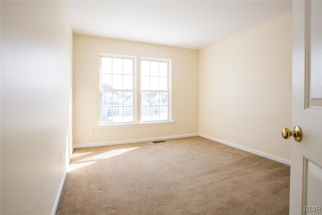 5329 Seip Road Bethlehem, PA 18017 - Photo 25 of 37 Gallery Image 25