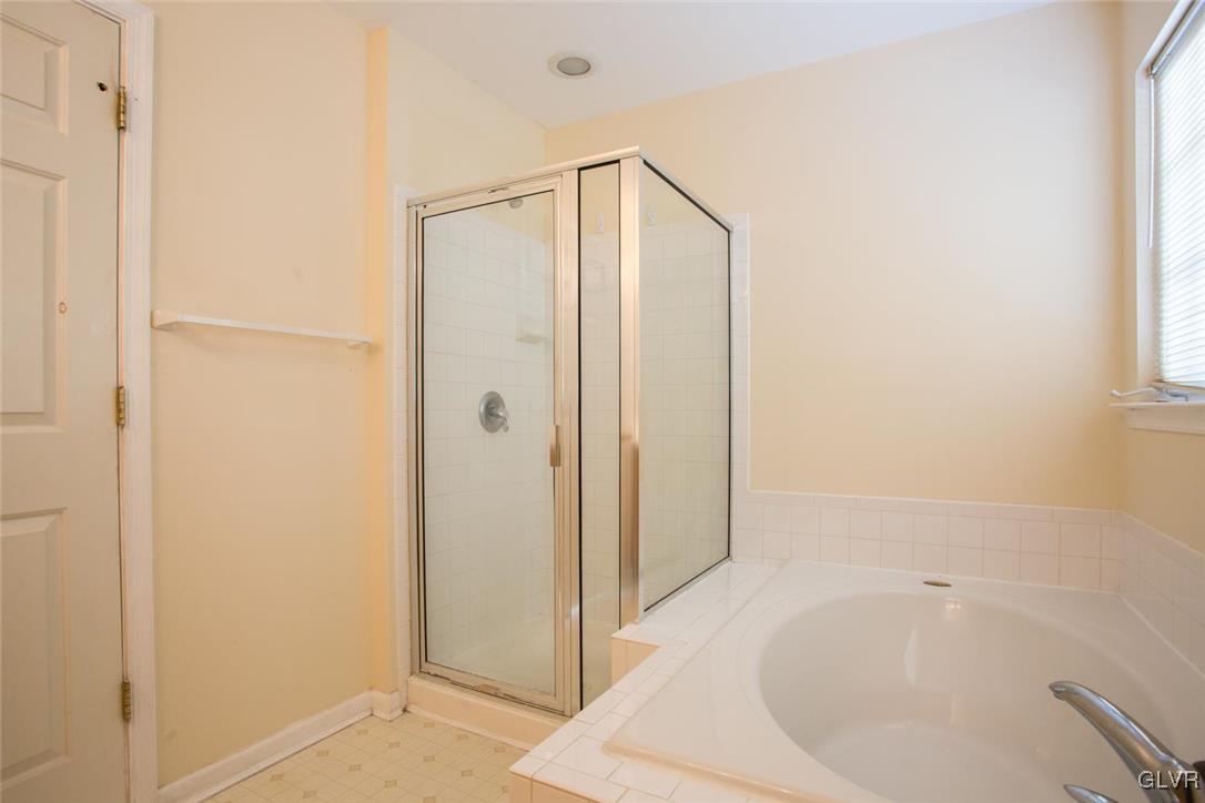5329 Seip Road Bethlehem, PA 18017 - Photo 34 of 37 Gallery Image 34