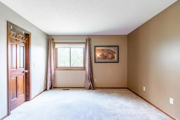 $679,900 | 9224 Laurel Hurst Place, Fort Wayne, IN 46835