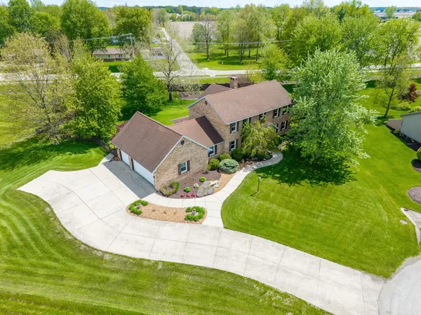 $679,900 | 9224 Laurel Hurst Place, Fort Wayne, IN 46835