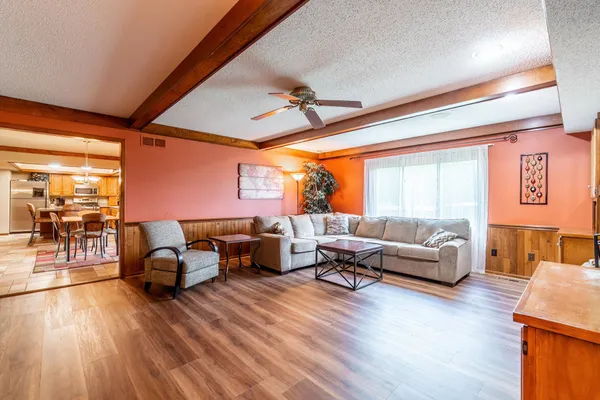 $679,900 | 9224 Laurel Hurst Place, Fort Wayne, IN 46835