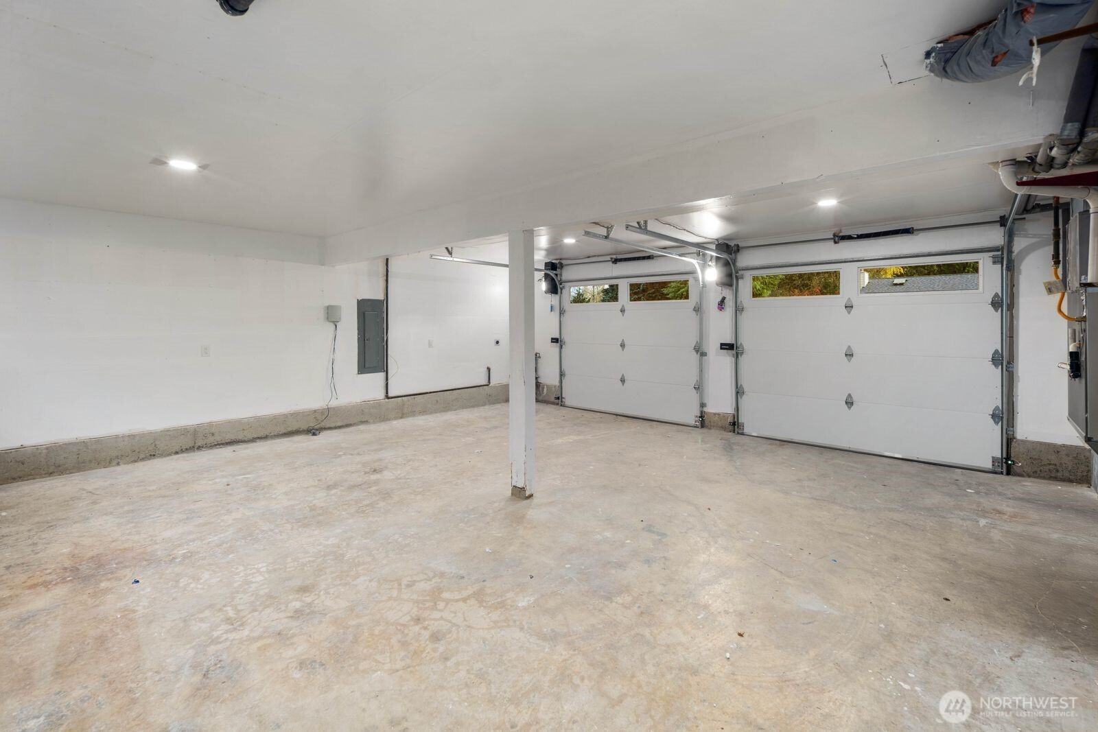 2525 178th Street Southeast Bothell, WA 98012 - Photo 33 of 39 a view of a garage