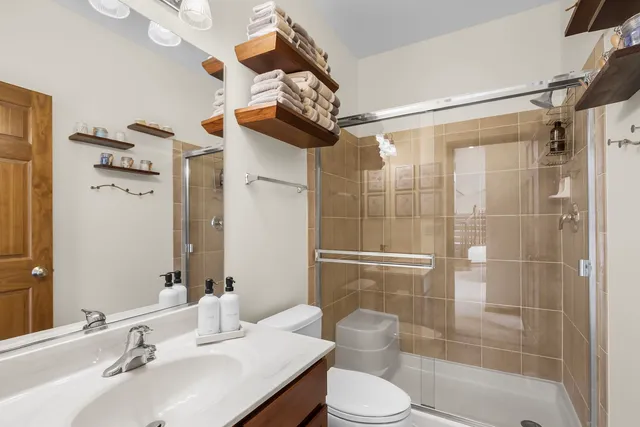 $599,000 | 865 Sterling Heights Drive, Antioch, IL 60002