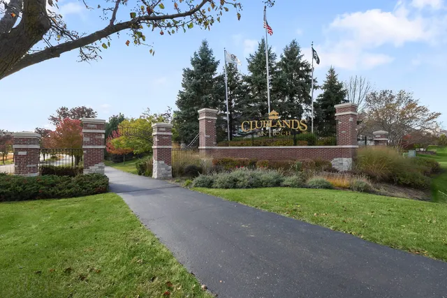 $599,000 | 865 Sterling Heights Drive, Antioch, IL 60002