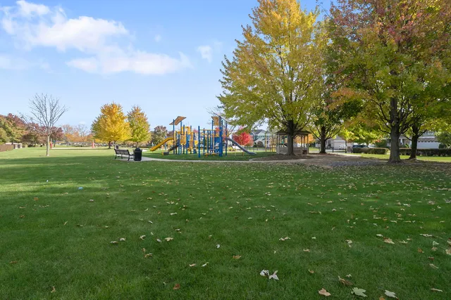 $599,000 | 865 Sterling Heights Drive, Antioch, IL 60002