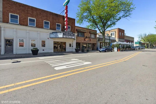 $599,000 | 865 Sterling Heights Drive, Antioch, IL 60002