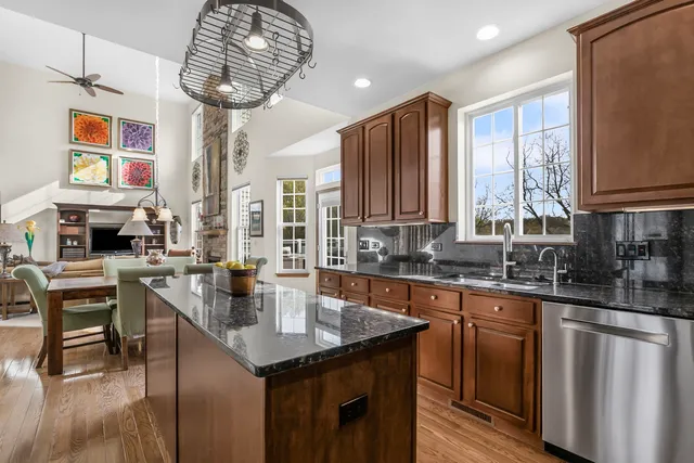 $599,000 | 865 Sterling Heights Drive, Antioch, IL 60002