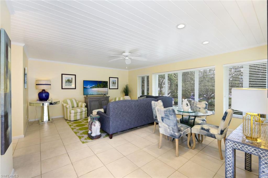 286 4th Street South, Unit 203 Naples, FL 34102 - Photo 6 of 25