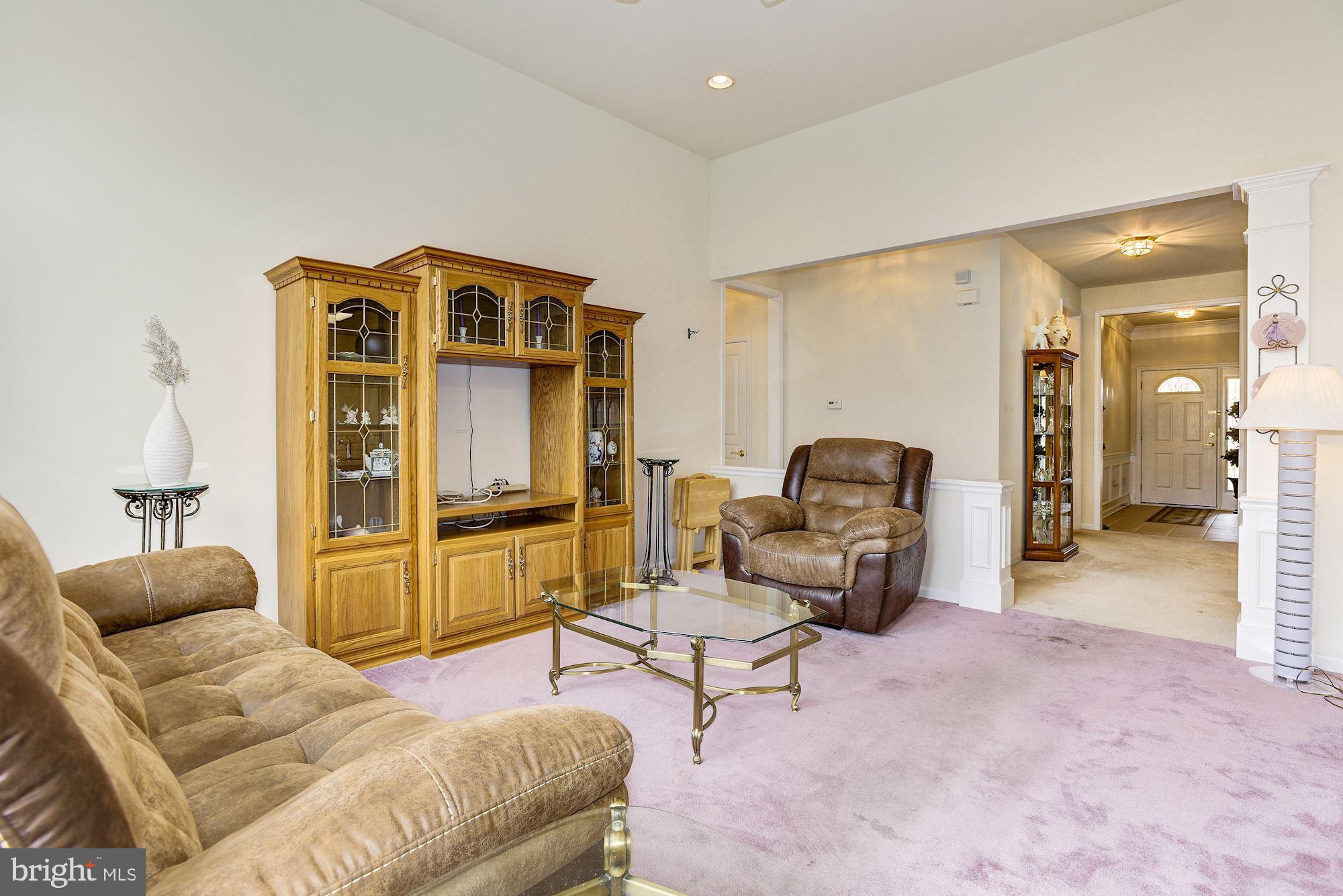 18 Wolverton Place Riverside, NJ 08075 - Photo 20 of 35 Living Room