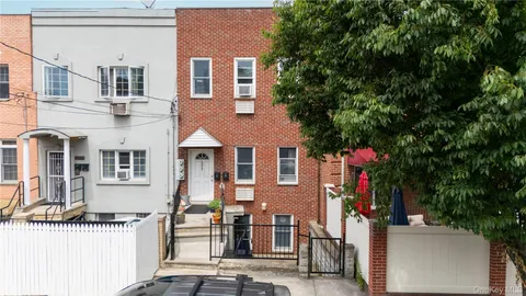 $1,249,999 | 46-15 30th Road | Astoria