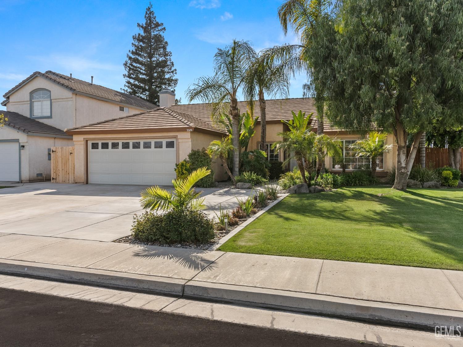 Undisclosed Address Bakersfield, CA 93311 - Photo 2 of 33