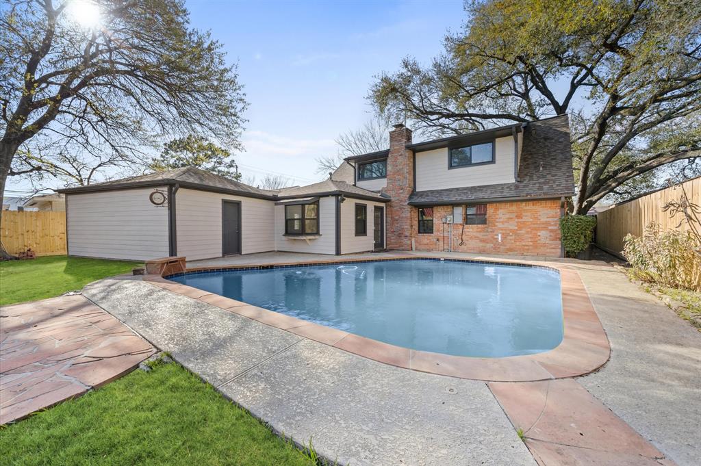 a view of outdoor space yard and front view of a house