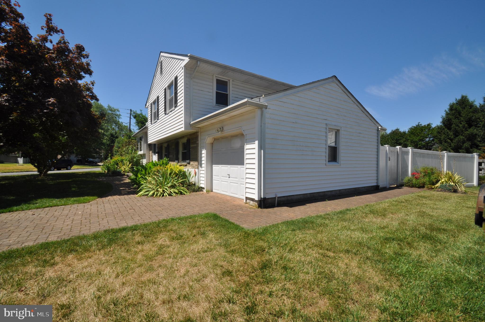 13 Brook Run Road Eastampton, NJ 08060 - Photo 23 of 29 Side yard- right
