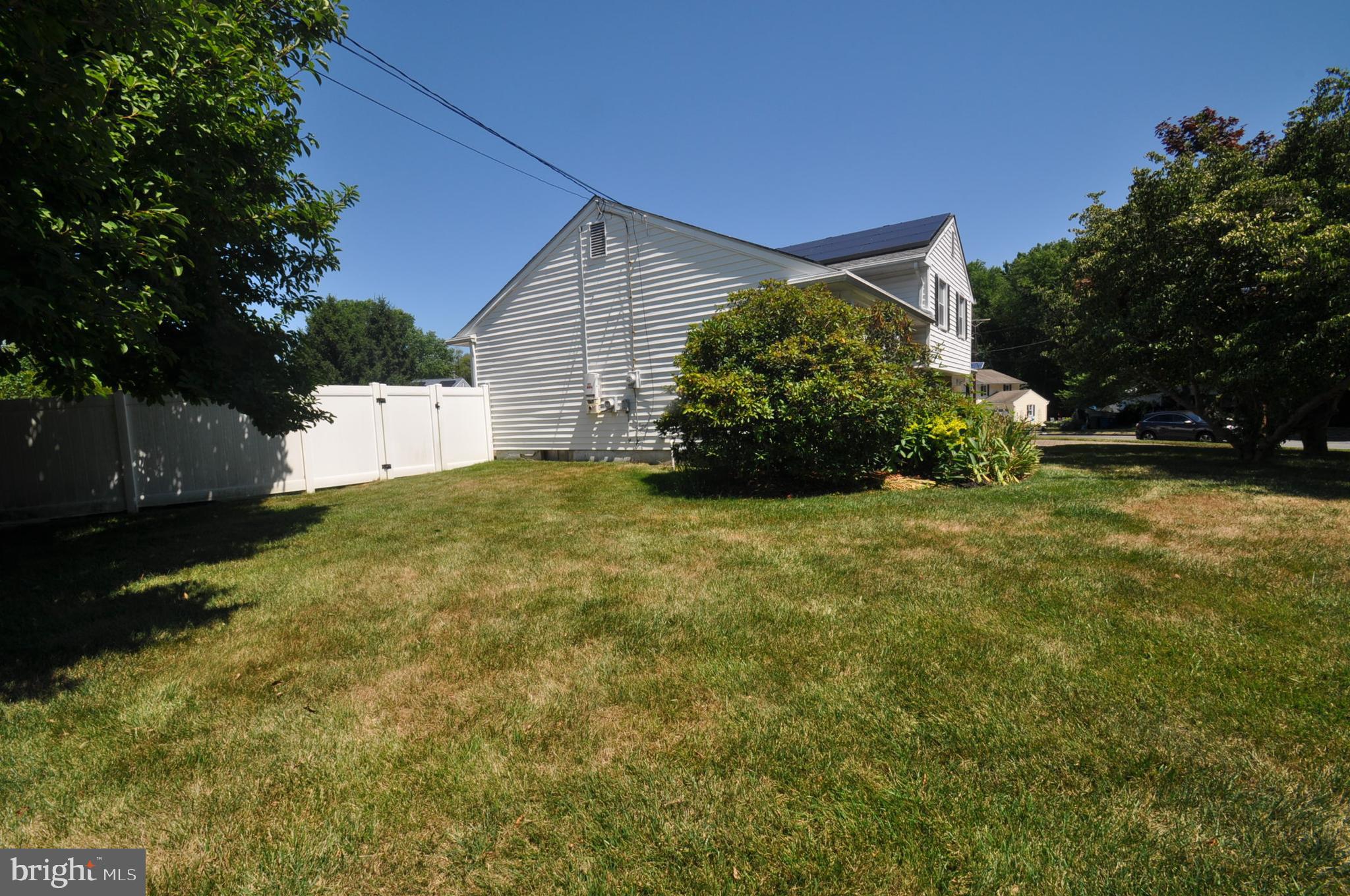 13 Brook Run Road Eastampton, NJ 08060 - Photo 26 of 29 Side yard-left