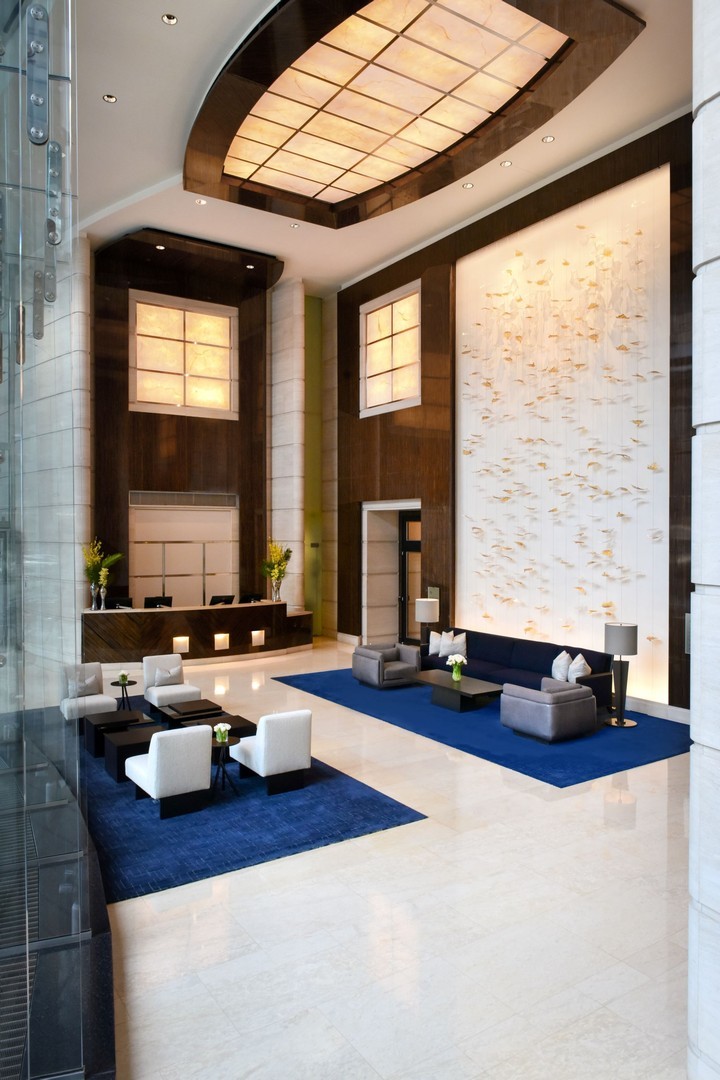 401 North Wabash Avenue, Unit 83E Chicago, IL 60611 - Photo 20 of 33 a kitchen with a large window and a counter space