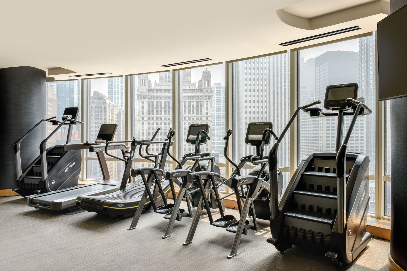 401 North Wabash Avenue, Unit 83E Chicago, IL 60611 - Photo 27 of 33 a view of a room with gym equipment