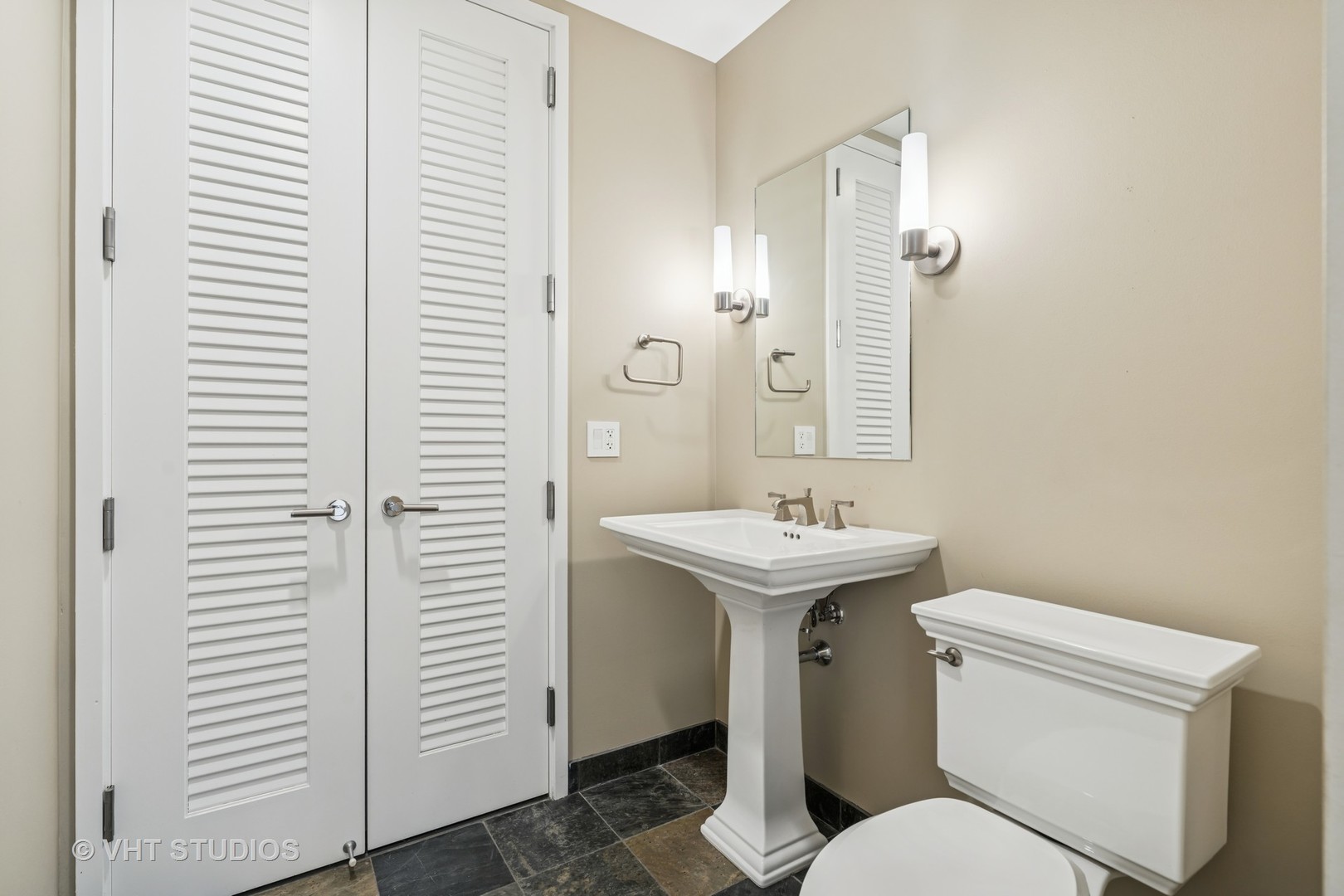 401 North Wabash Avenue, Unit 83E Chicago, IL 60611 - Photo 10 of 33 a bathroom with a sink toilet and shower