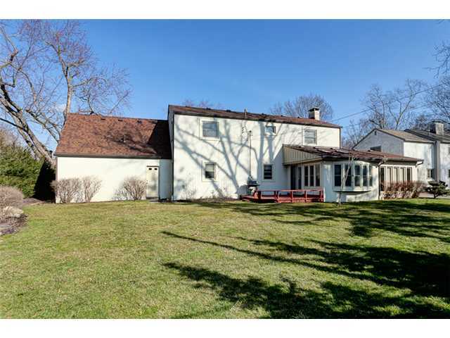 2447 Dorset Road Columbus, OH 43221 - Photo 23 of 25