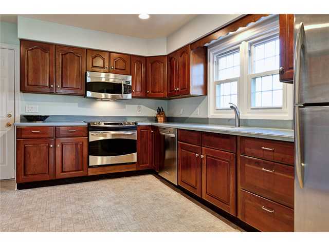 2447 Dorset Road Columbus, OH 43221 - Photo 7 of 25