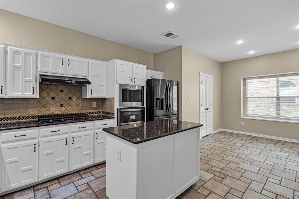 6906 Graham Drive Rowlett, TX 75089 - Photo 6 of 23