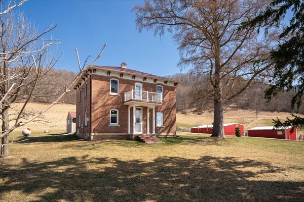 $795,000 | 704 7th Street, Brownsville, MN 55919