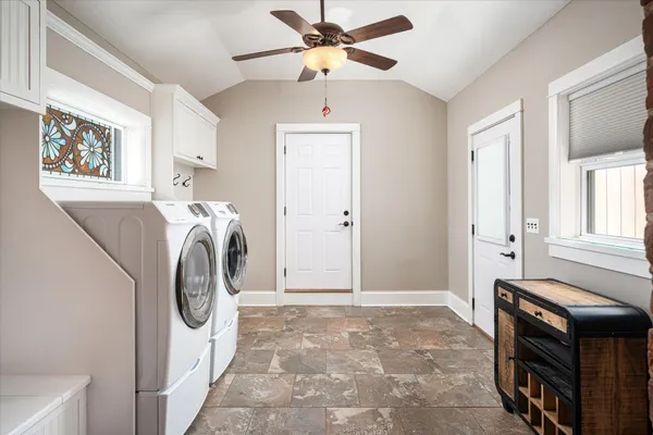 $795,000 | 704 7th Street, Brownsville, MN 55919