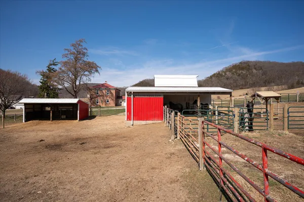 $795,000 | 704 7th Street, Brownsville, MN 55919