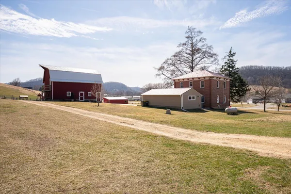 $795,000 | 704 7th Street, Brownsville, MN 55919