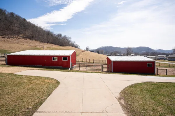 $795,000 | 704 7th Street, Brownsville, MN 55919