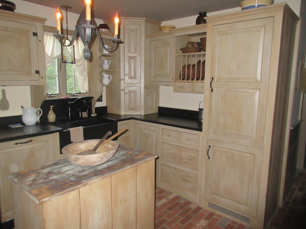 131 Center Depot Road Charlton, MA 01507 - Photo 8 of 30 Gallery Image 8