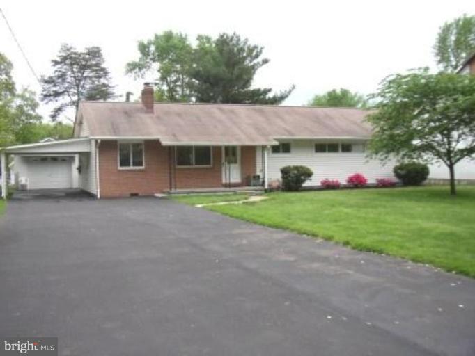 221 Old Magothy Bridge Road Pasadena, MD 21122 - Photo 1 of 12 Exterior (Main)