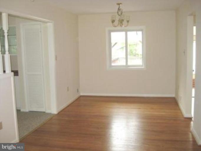 221 Old Magothy Bridge Road Pasadena, MD 21122 - Photo 3 of 12 Dining Room